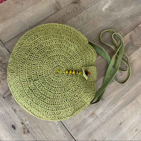 Natural green raffia paper circle  bag. - Picture 2 of 7
